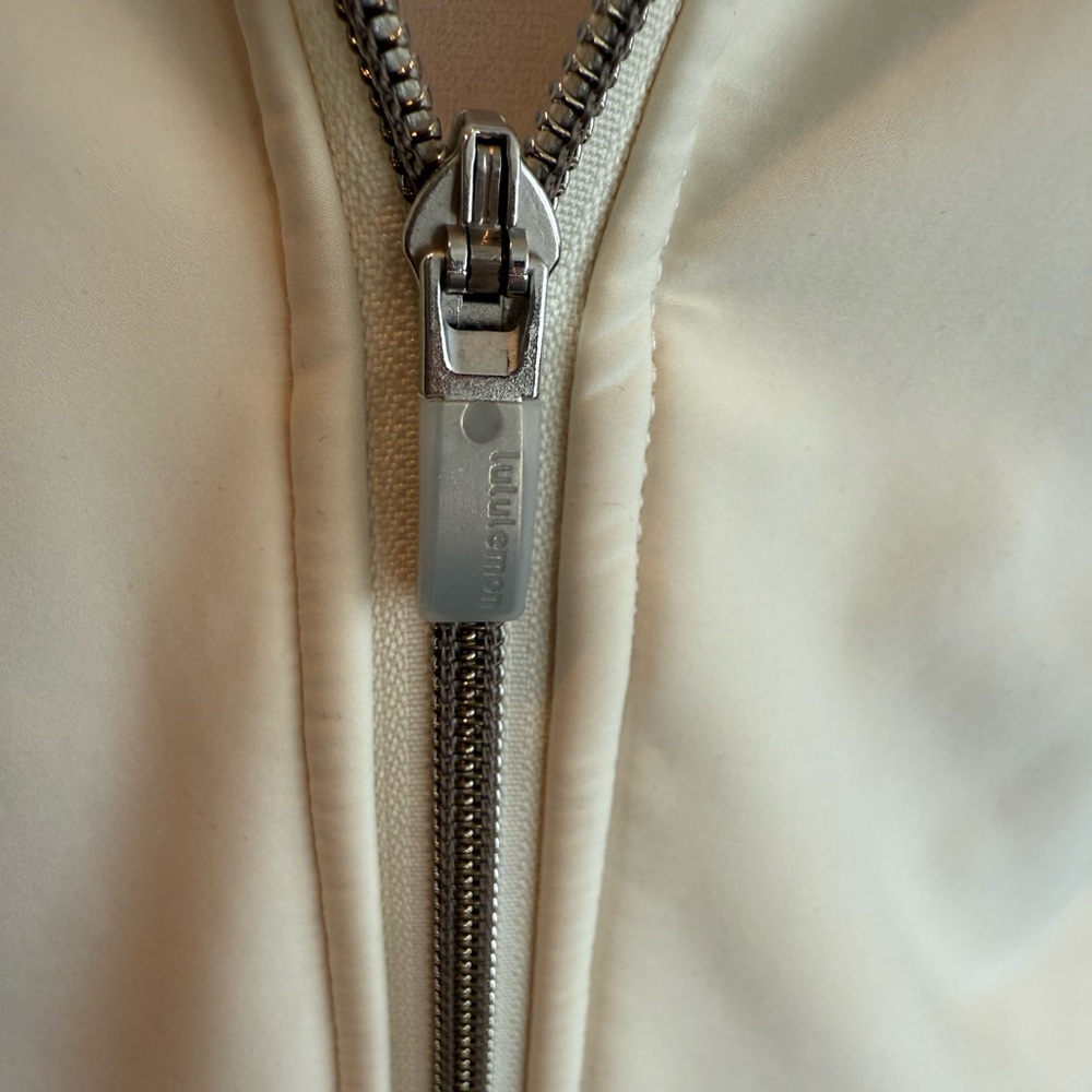 Lululemon Jacket - Picture 7 of 16